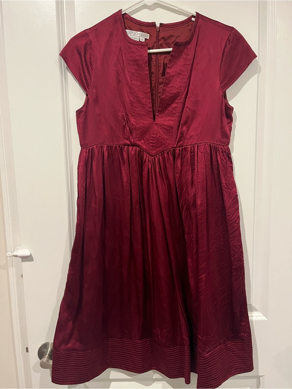 Maggy London Silk Burgundy Cap-Sleeve A-line Dress cocktail with POCKETS Sz 6